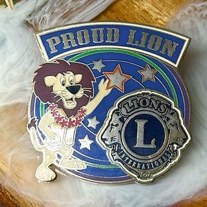 🖤Vtg Hawaii Kamehameha lions club foundation pin